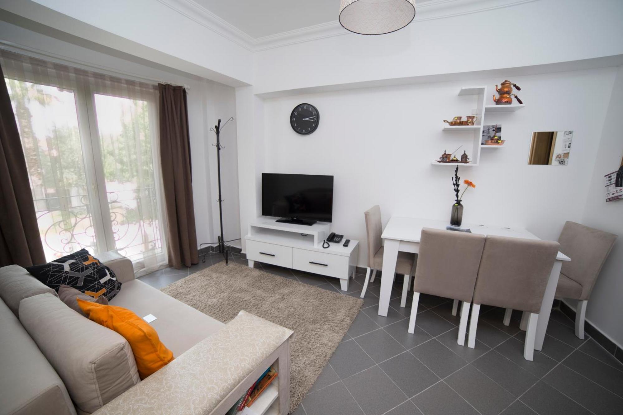 Mai Rooms By Downtown Фетие Екстериор снимка